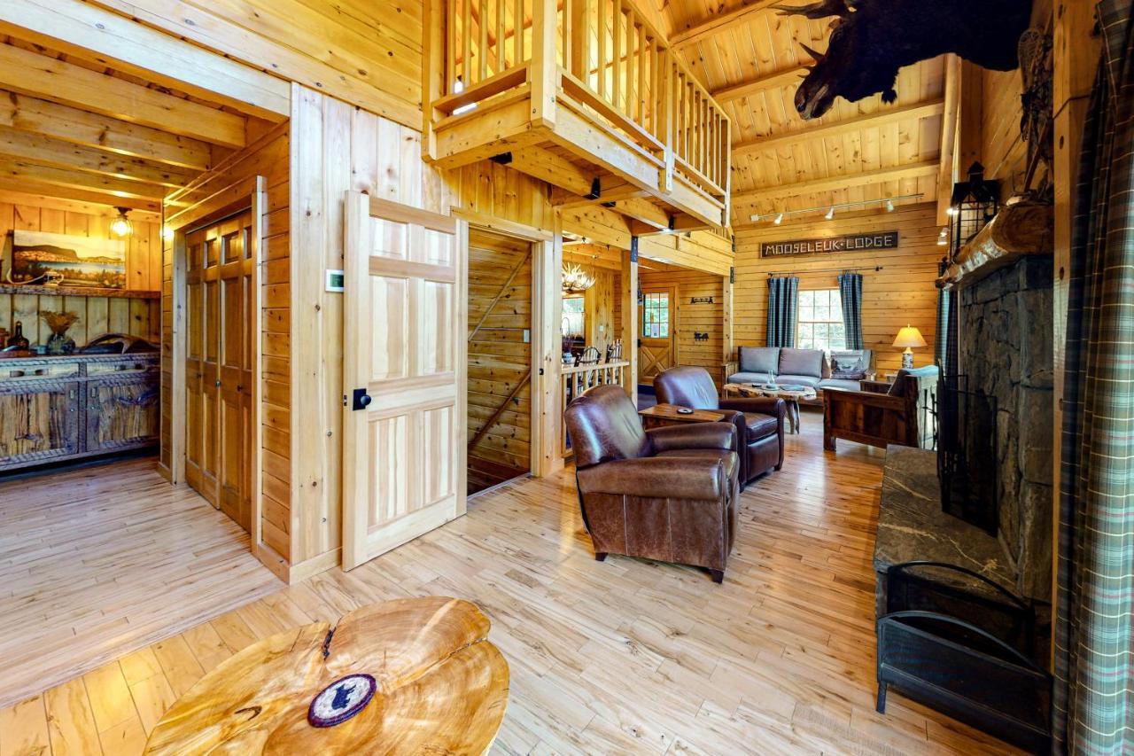 Mooseleuk Lodge The Highlands Exteriör bild